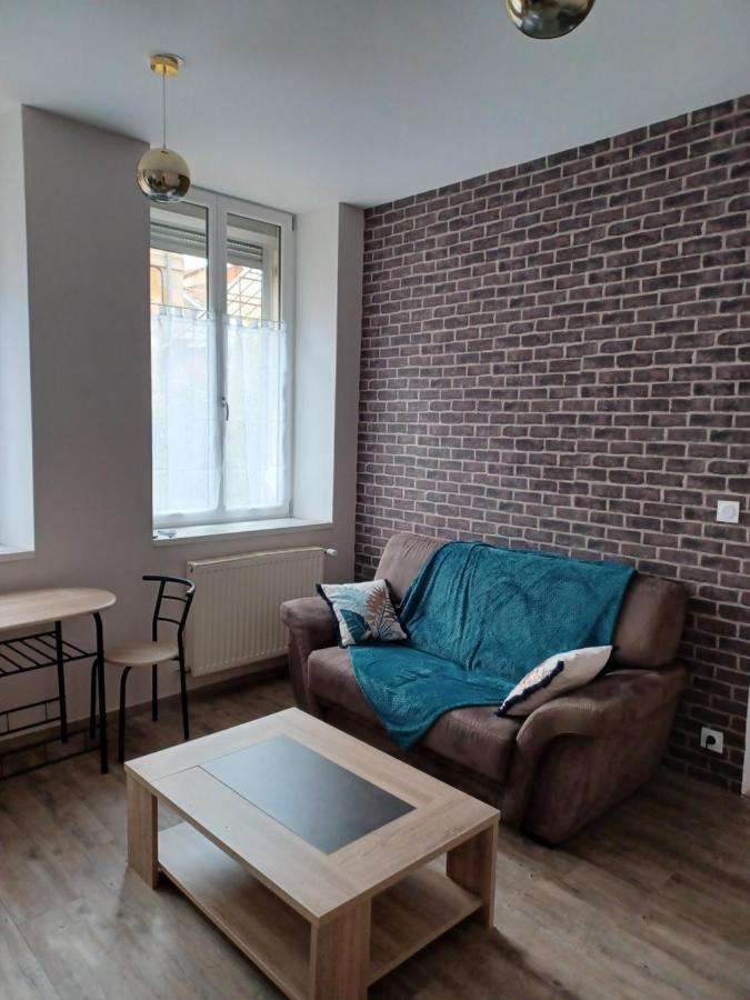 Chez Arthur Et Cie Ликсей-ле-Бен Экстерьер фото